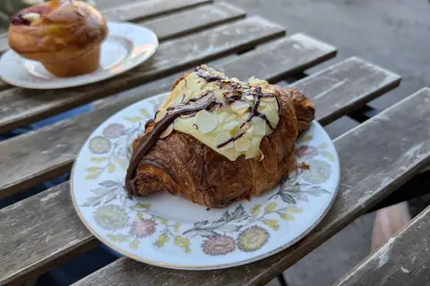 Crumbs Bakery photo 2