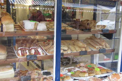 Crumbs Bakery photo 4